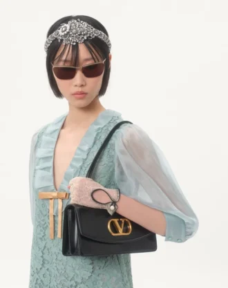 Ağır Dantelli Kısa Elbise