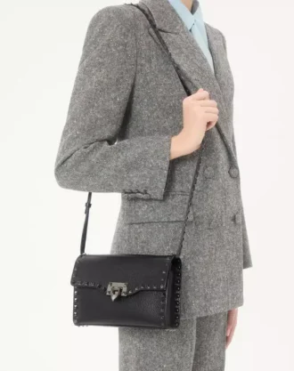 Küçük Rockstud Grainy Dana Derisi Çapraz Çanta