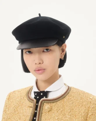 Metal ve Swarovski® Kristallerden Vlogo Signature Küpeler