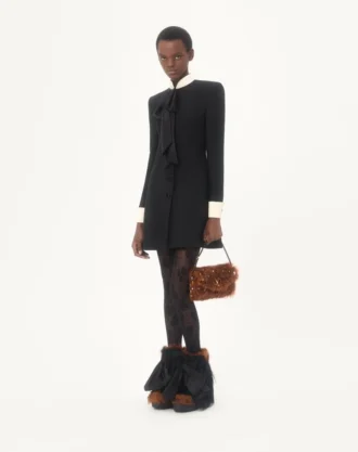 Valentino Garavani DeVain Küçük Omuz Çantası, Kuzu Kürkü ve Yapay Elmas.