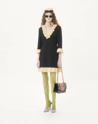 Valentino Garavani Vain Nakışlı Omuz Çantası